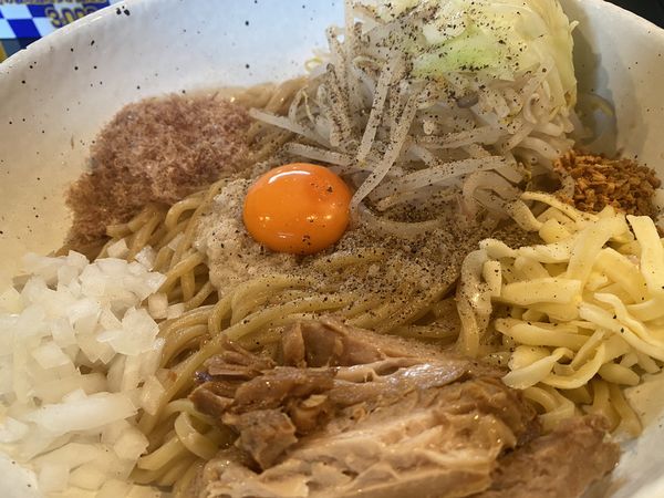 「まぜ豚そば」@まるぶし とんやの写真