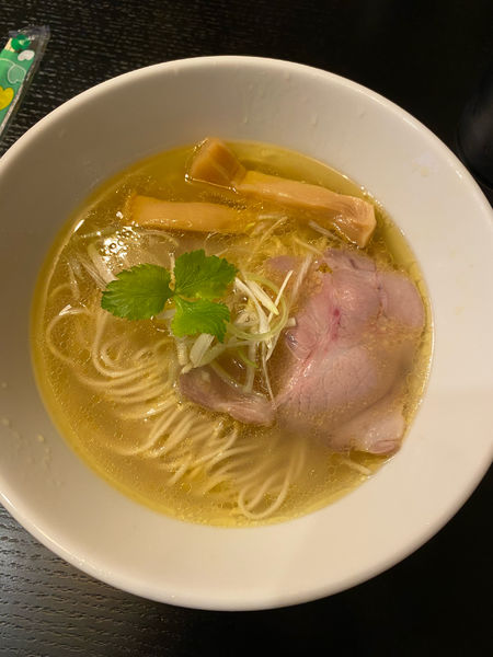 「白醤油らーめん」@麺屋 麻左香の写真