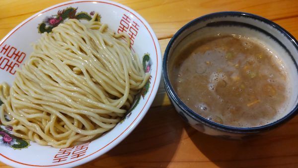 「魚介豚骨つけ麺550円　大盛り50円」@活龍大衆麺処 真壁屋の写真