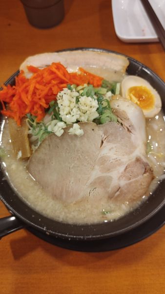 「とこ豚骨塩」@豚人 栗東店の写真