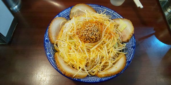「黒丸肉食系油そば 大盛 ネギ増し」@ぶぶか 吉祥寺北口店の写真