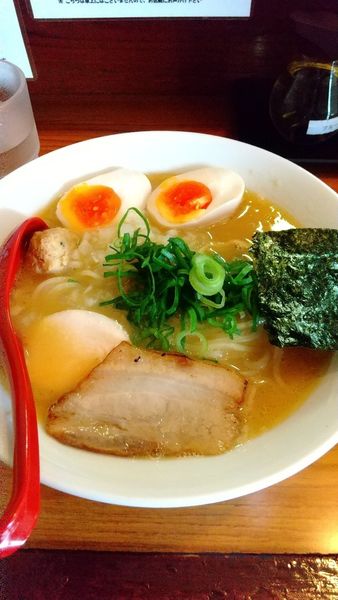 「特製濃厚鶏醤油ラーメン」@ラーメン屋 コカトリスの写真