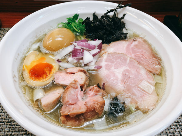 「煮干しにごり 塩」@麺や 睡蓮の写真