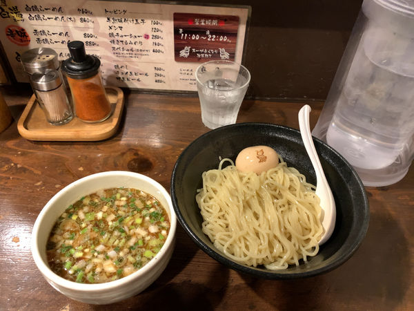 「つけめん並780＋味玉100」@鶏の穴の写真