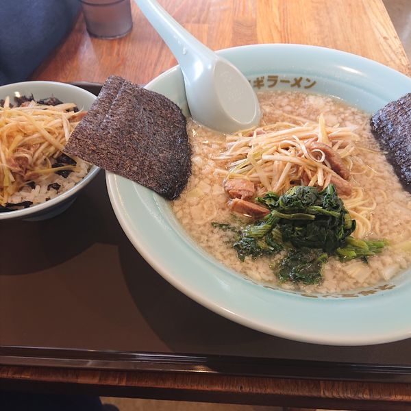 「ネギラーメン(並)700円、ミニネギ丼250円」@ラーメンショップ 美里南十条店の写真