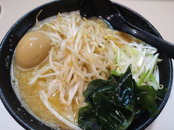 「みそらーめん 中盛 味玉」@らーめん 司の写真