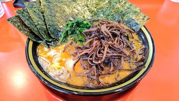 「ラーメン(味濃･麺硬)+海苔･キクラゲ」@環2家の写真