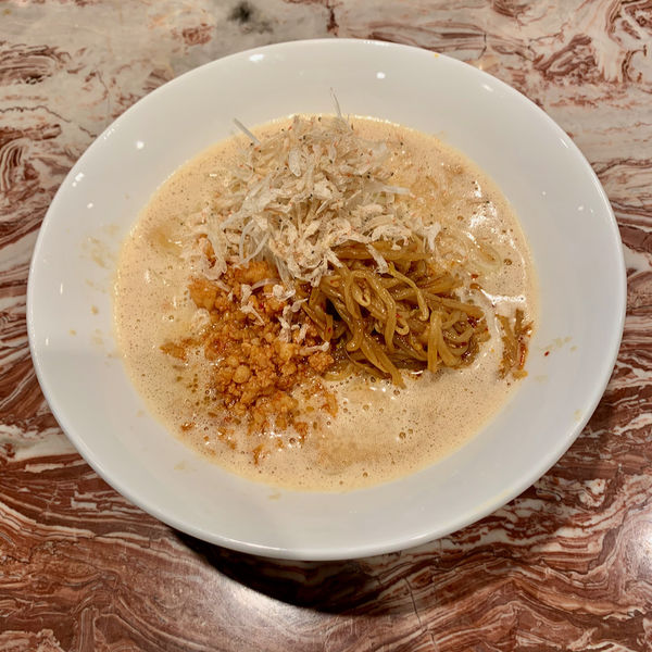 海老担々ブルターニュ（＋紅茶のクリームソースがけフルーツかき氷）