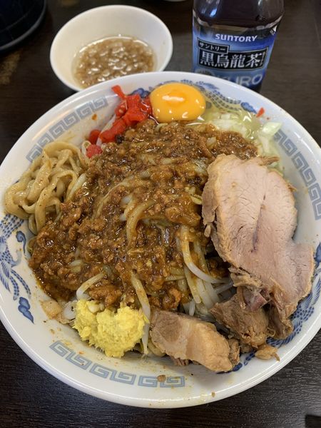 「【限定】スパイシーカレー油そば 大 900円」@ラーメンどでん 大宮店の写真