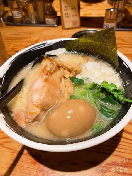 「こく塩そば」@麺場 浜虎 横浜店の写真