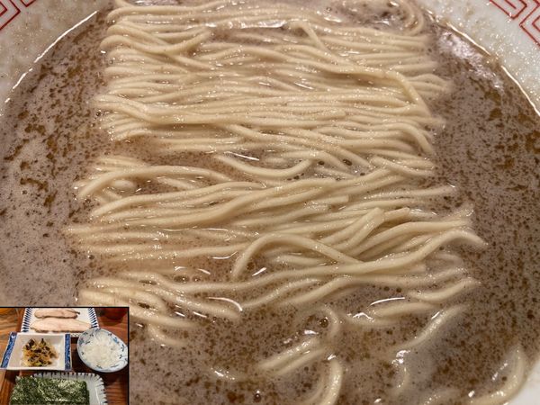 「鮭」@炭火焼濃厚中華そば 倫道の写真