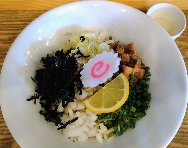 「貝出汁油そば（白）￥780」@麺's キッチン RIRIの写真