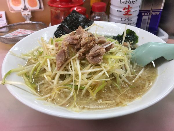 「【ネギダブル】ネギラーメン+ネギ増し」@ラーメン かいざんの写真