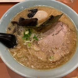 とんこつ正油らーめん