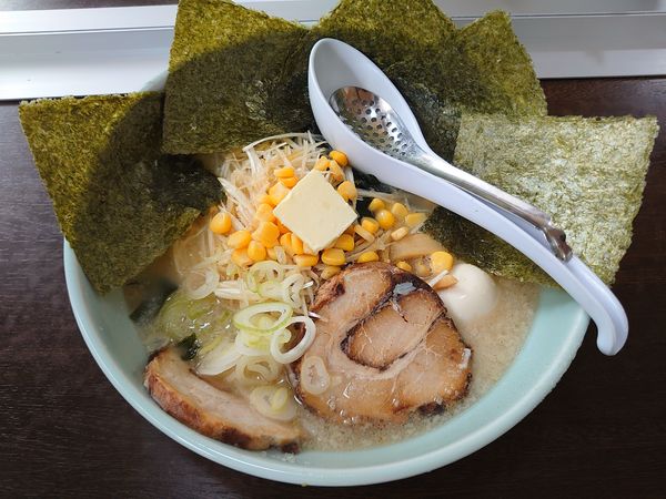 「デラックス塩(1200円)」@チャーシュー力 V3 三芳店の写真