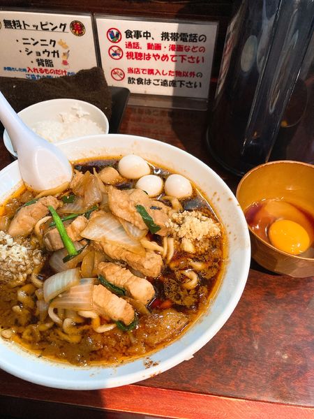 「スタ満そば+ポン卵+ライス」@元祖スタミナ満点らーめん すず鬼の写真