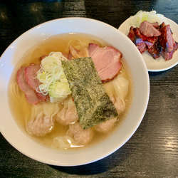 チャーシューワンタンメン（塩味）＋刻みチャーシュー