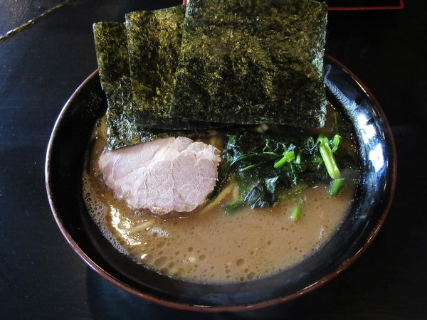 「らーめん（並）（650円）」@横浜家系ラーメン 思道の写真