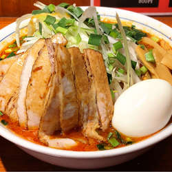 かつくにチャーシュー(2辛.ねぎ増量.ゆで卵)