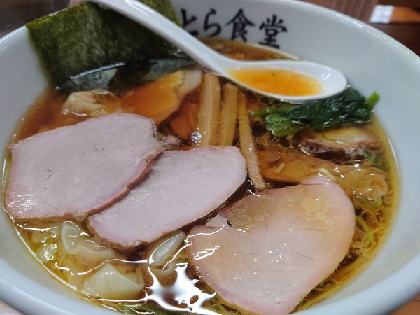 「焼豚ワンタン麺￥1250」@とら食堂の写真