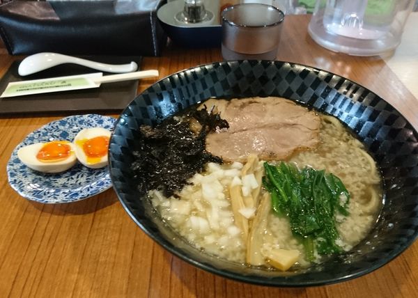 「燕三条中華そば 並脂」@中華そば GO.TO.KU ～義～の写真