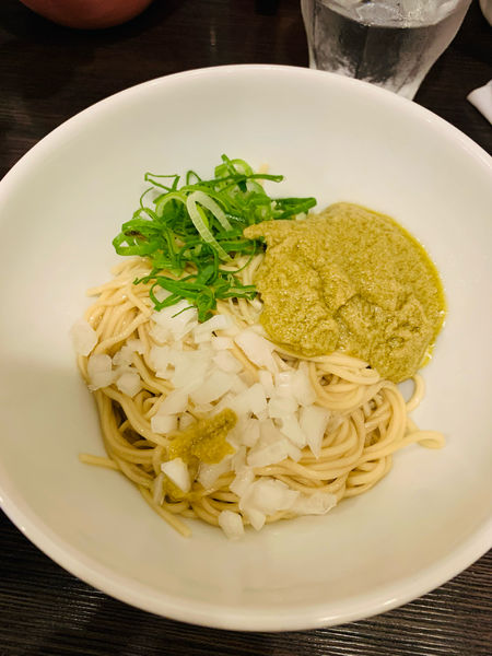 「浅利とバターの和え玉」@麺や でこの写真