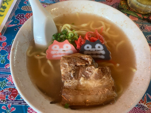 「沖縄そば¥650」@沖縄元気料理しーさーずはうすの写真