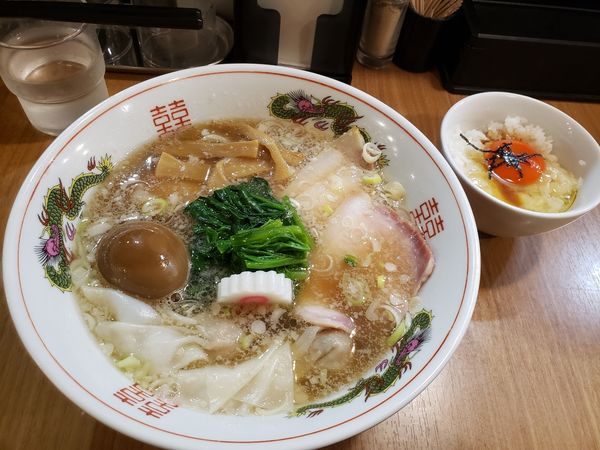 「醤油ワンタンチャーシュー味玉　トリュフオイル玉子かけご飯」@MENクライの写真