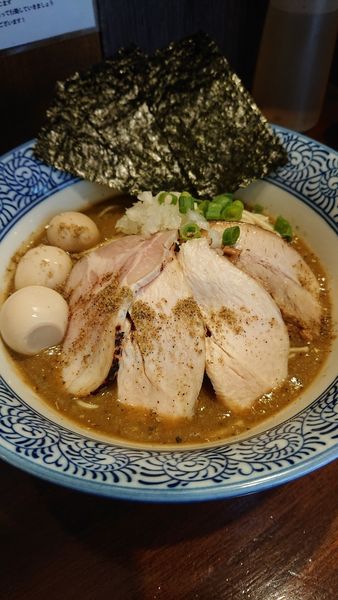 「特製濃厚煮干蕎麦」@煮干し中華蕎麦 山崎の写真