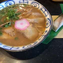 豚骨醤油ラーメン