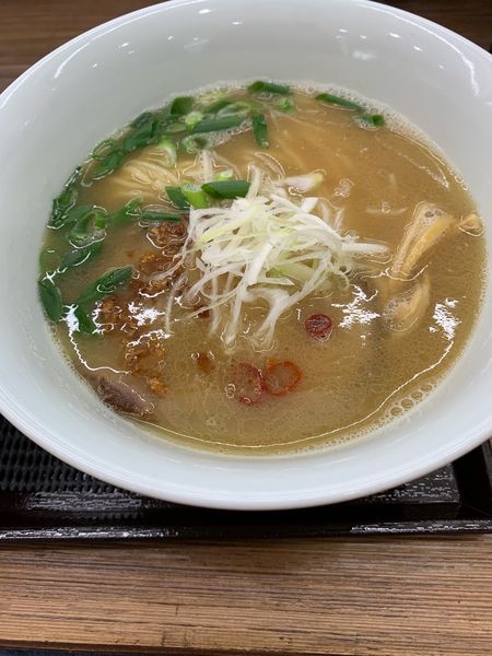 「醤油ラーメン」@らーめん煙の写真