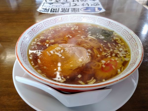 「ラーメン(並) 430円 半チャーハン 350円他」@味のイサムの写真