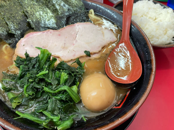 「チャーシューメン5枚」@家系ラーメン 王道家の写真