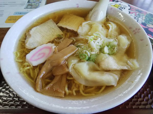 「ワンタンメン　※クーポンで５００円」@和泉の写真