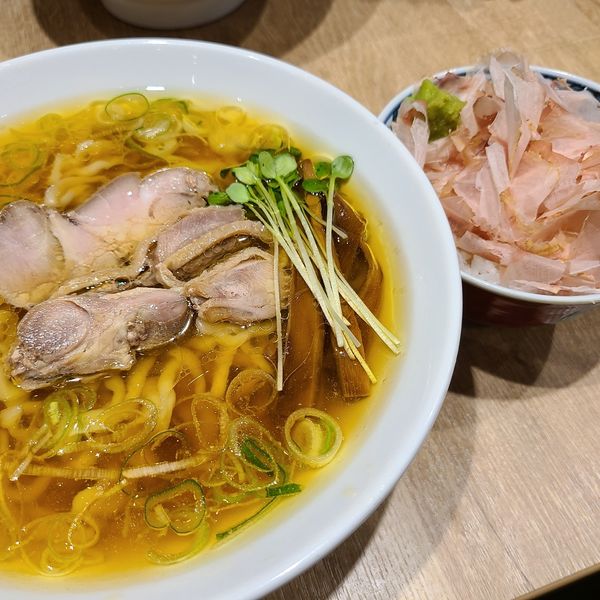 「親鶏中華そば」@手打 親鶏中華そば 綾川の写真