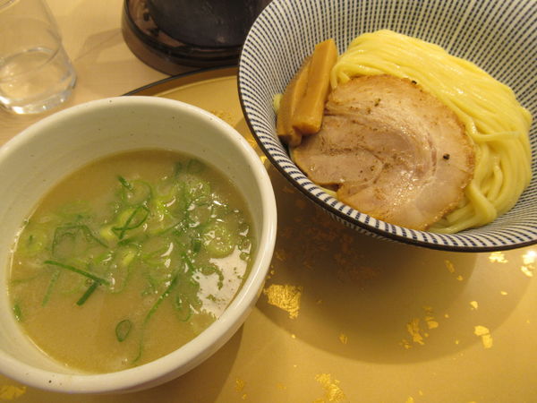 「濃厚鶏白湯つけ麺（890円）」@鯛塩そば 灯花 ルミネ荻窪店の写真
