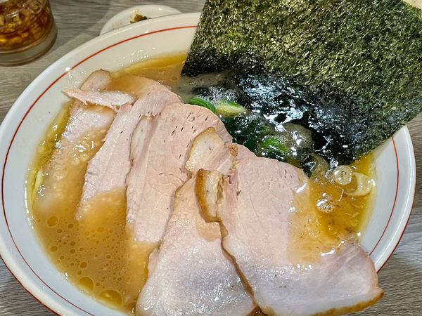 「チャーシュー麺（モモ肉）　900円」@らーめん ぱったぱたの写真