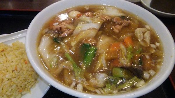 「ランチ 五目麺＋半チャーハン 800円」@合楽園の写真