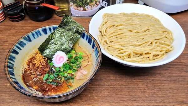 「辛搾り(大・冷や盛り)」@つけめん 三三㐂の写真