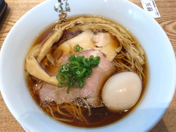 「特製醤油らぁ麺固め1000円」@らぁ麵 はやし田 相模原鵜野森店の写真