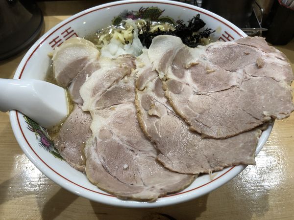 「肉味玉中華そば大盛背脂多め」@背脂煮干し中華そば 和市 新橋本店の写真
