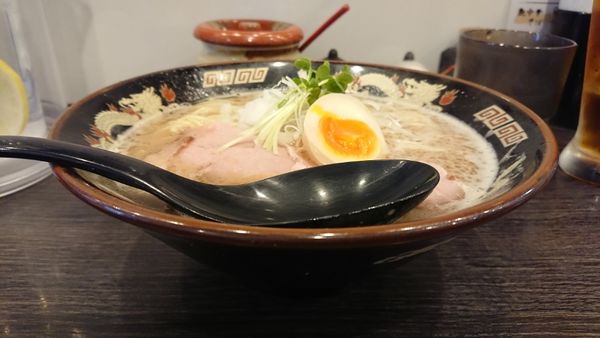 「魚豚骨ラーメン」@魚と豚と黒三兵 御徒町店の写真