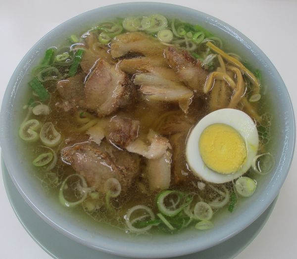 「中華そば　900円」@ともちんラーメンの写真
