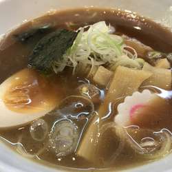 ラーメン 700円