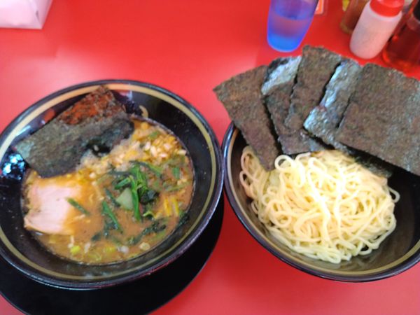 「つけ麺1.5 玉　のり　細麺変更」@家系ラーメン 王道 いしいの写真