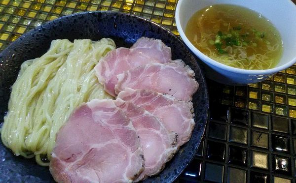 「チャーシュー塩つけ麺」@町田汁場 しおらーめん進化 中山店の写真