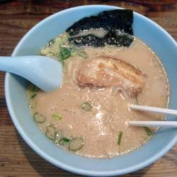 とんこつラーメンミニ角煮ドンセット+セット餃子