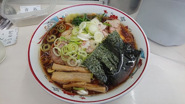 「青島チャーシュー大盛り＋追加ねぎ」@青島食堂 秋葉原店の写真