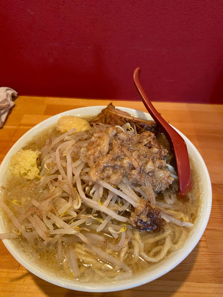 「二郎系ラーメン300g 850円」@ブタハトモダチニボシハシンユウの写真