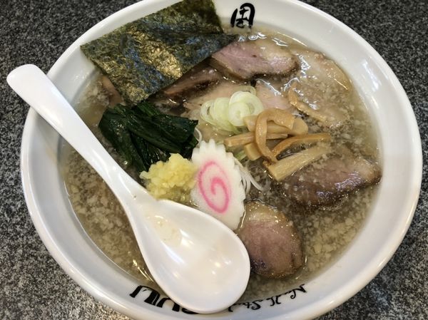 「極塩らーめん＋チャーシュー」@Noodle Studio SYU 周の写真